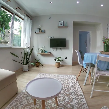 Apartment Into The Blue, 4 Guests, 5 Min Away From The Varna