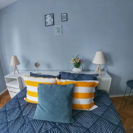 Apartment Into The Blue, 4 Guests, 5 Min Away From The