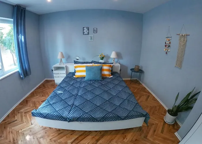 Into The Blue, 4 Guests, 5 Min Away From The アパート *